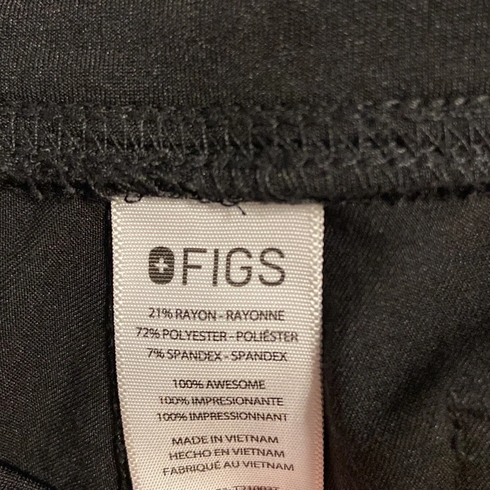 Figs Men's Black Joggers size waist 34” elastic and inseam 30” excellent condi